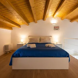  Apartment Shanti House